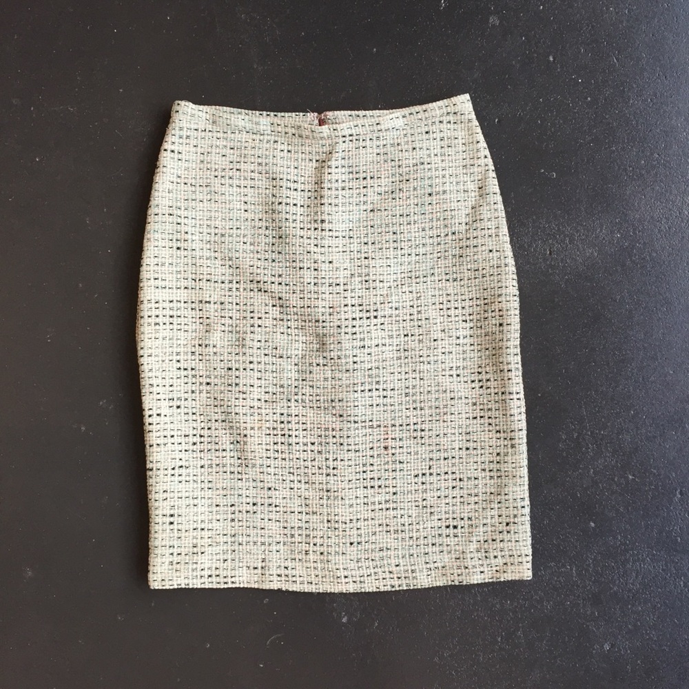 Tocca Elegant Cream Textured Pencil Skirt